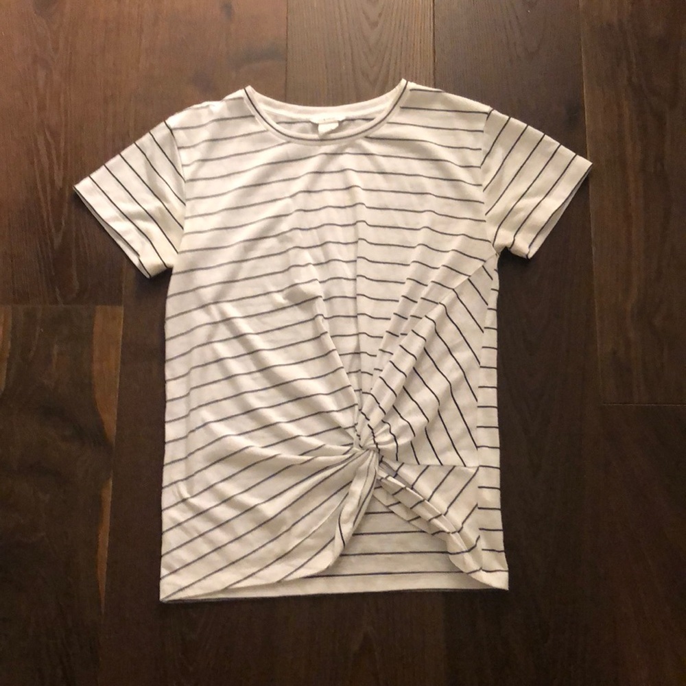 Club Monaco knotted front striped tee